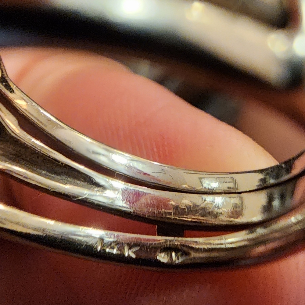 Diamond ring size 6 - Picture 7 of 7